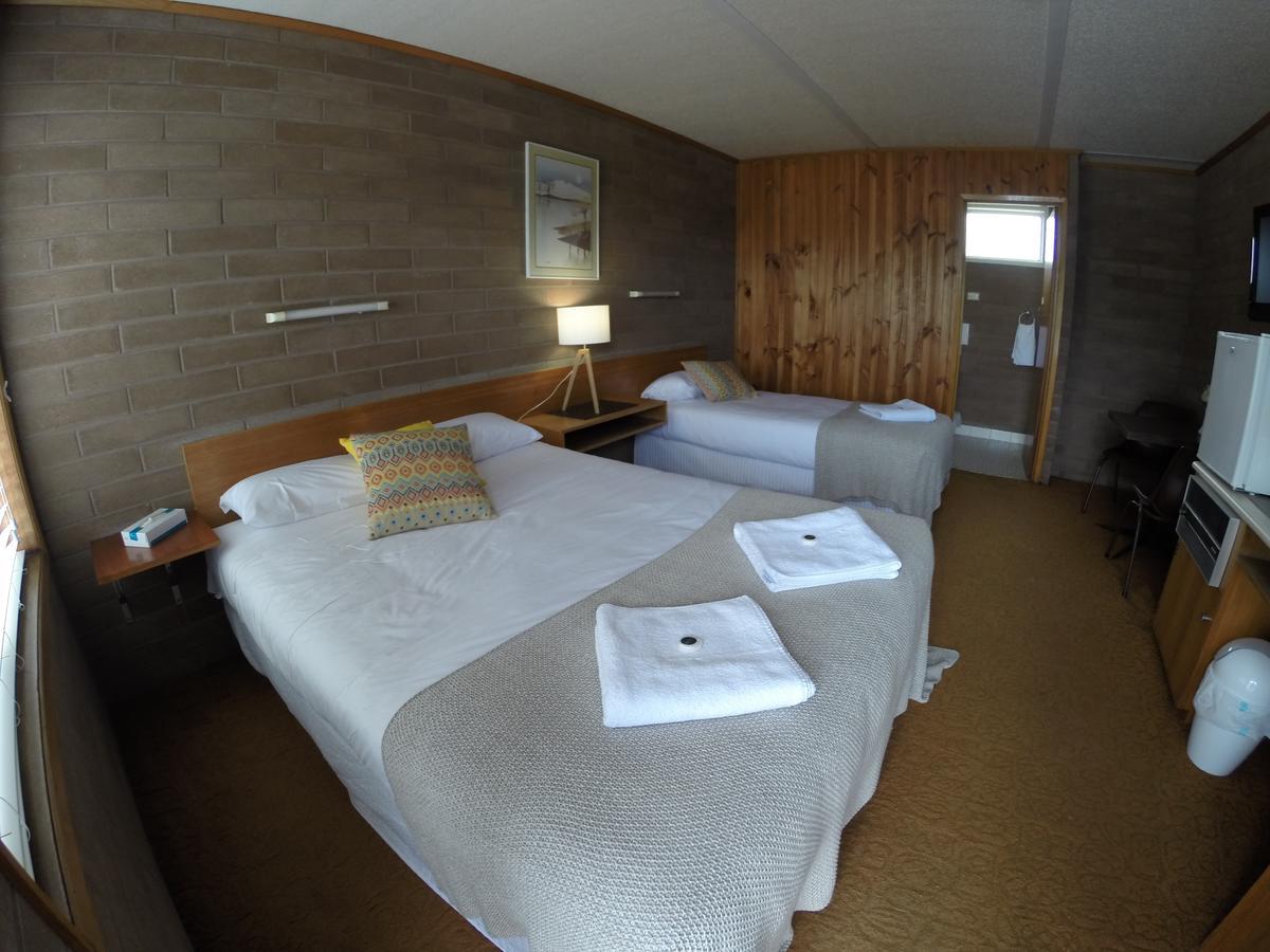 Simpson Hotel Motel Εξωτερικό φωτογραφία